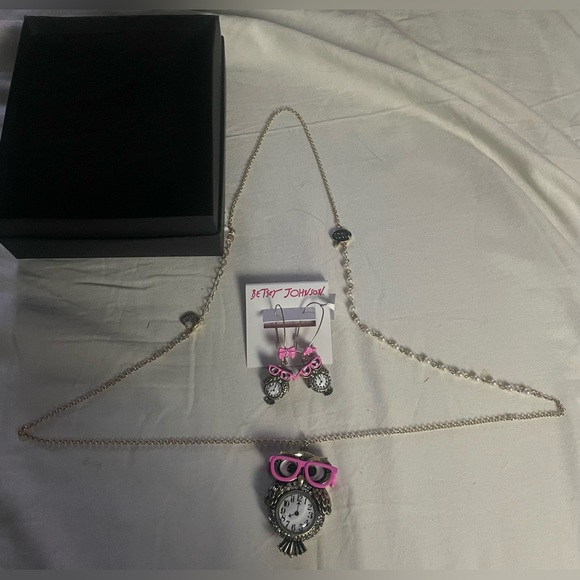 Betsey Johnson “Back to Cool” owl necklace & earring set (pink and silver tone) - Picture 3 of 3